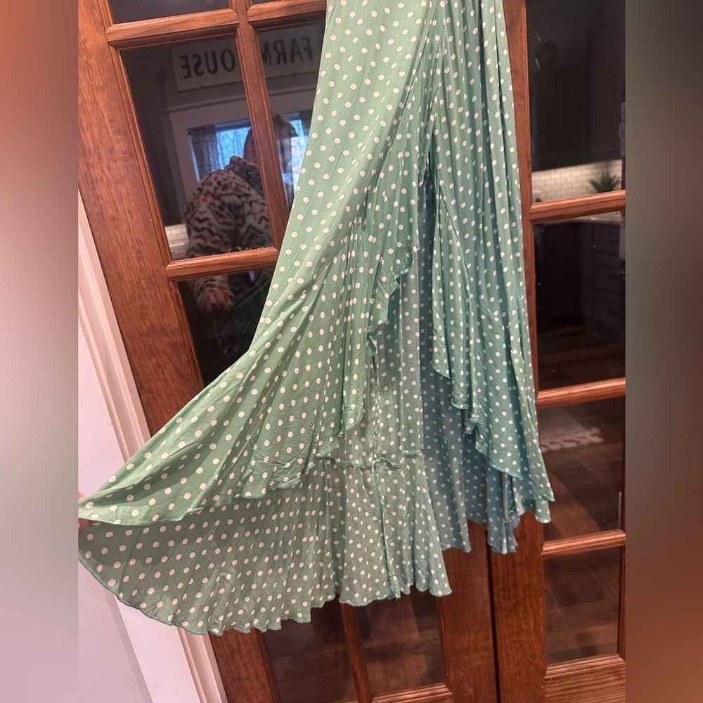 Green & White Flowing Polka Dot Wrap Dress Size Small Snap Top - Picture 3 of 9